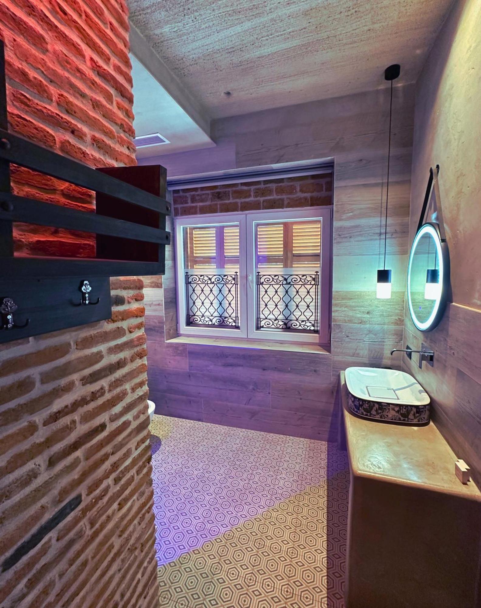 Meri Boutique Hotel Korce Eksteriør billede