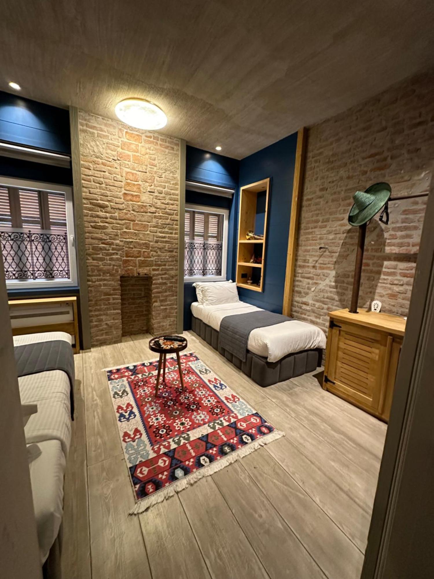 Meri Boutique Hotel Korce Eksteriør billede